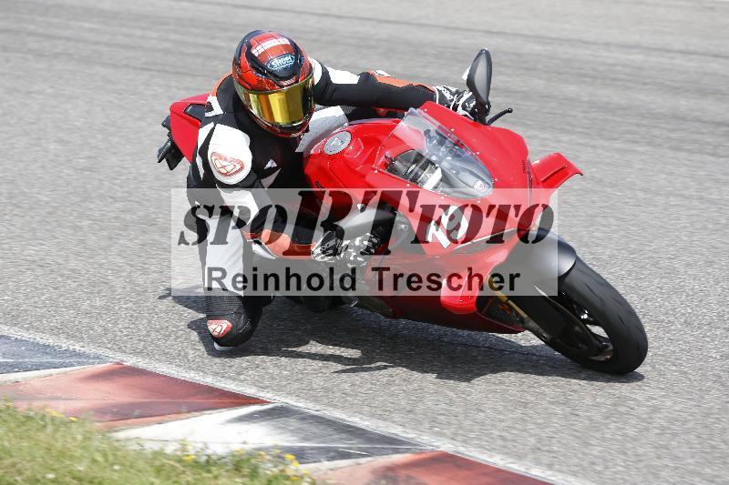 /27 12.06.2025 Ducati Schweiz Trackday Warmup  ADR/gruen-vert/19